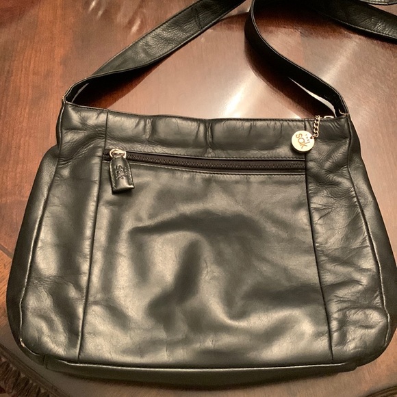 The Sak Black Pure Leather Crossbody Purse. - Picture 3 of 12